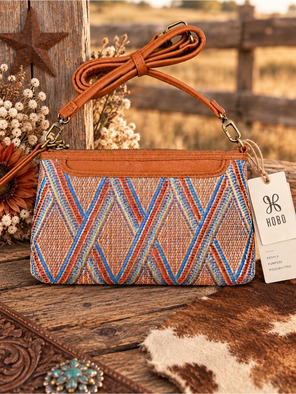 HOBO Darcy Convertible Bag NWT | Boho Woven Crossbody Wristlet - Picture 2 of 10